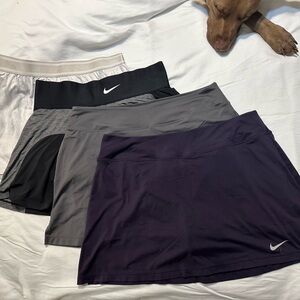 Nike: 4 tennis skirts